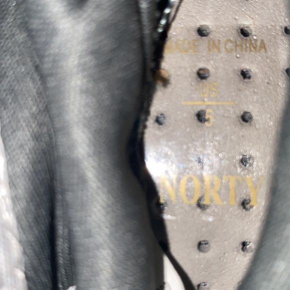 Toe shoes - Picture 4 of 4